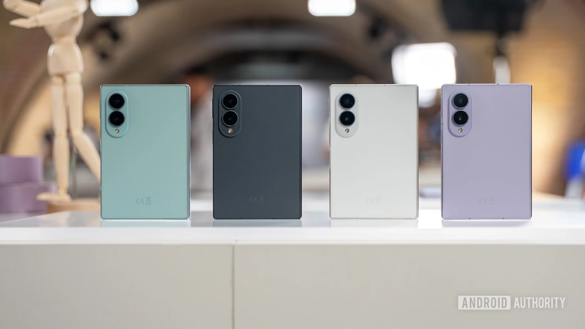 iPhone Ultra vs Galaxy Z Fold 8: The Competition is Tougher Than You Think